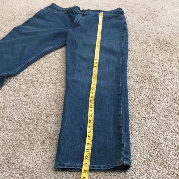 Carhartt  SZ 38/32 mens jeans. - Picture 5 of 7